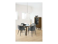 Silla de comedor Daniella con reposabrazos tela gris.