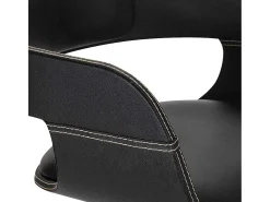 Silla de comedor de madera curvada y polipiel.