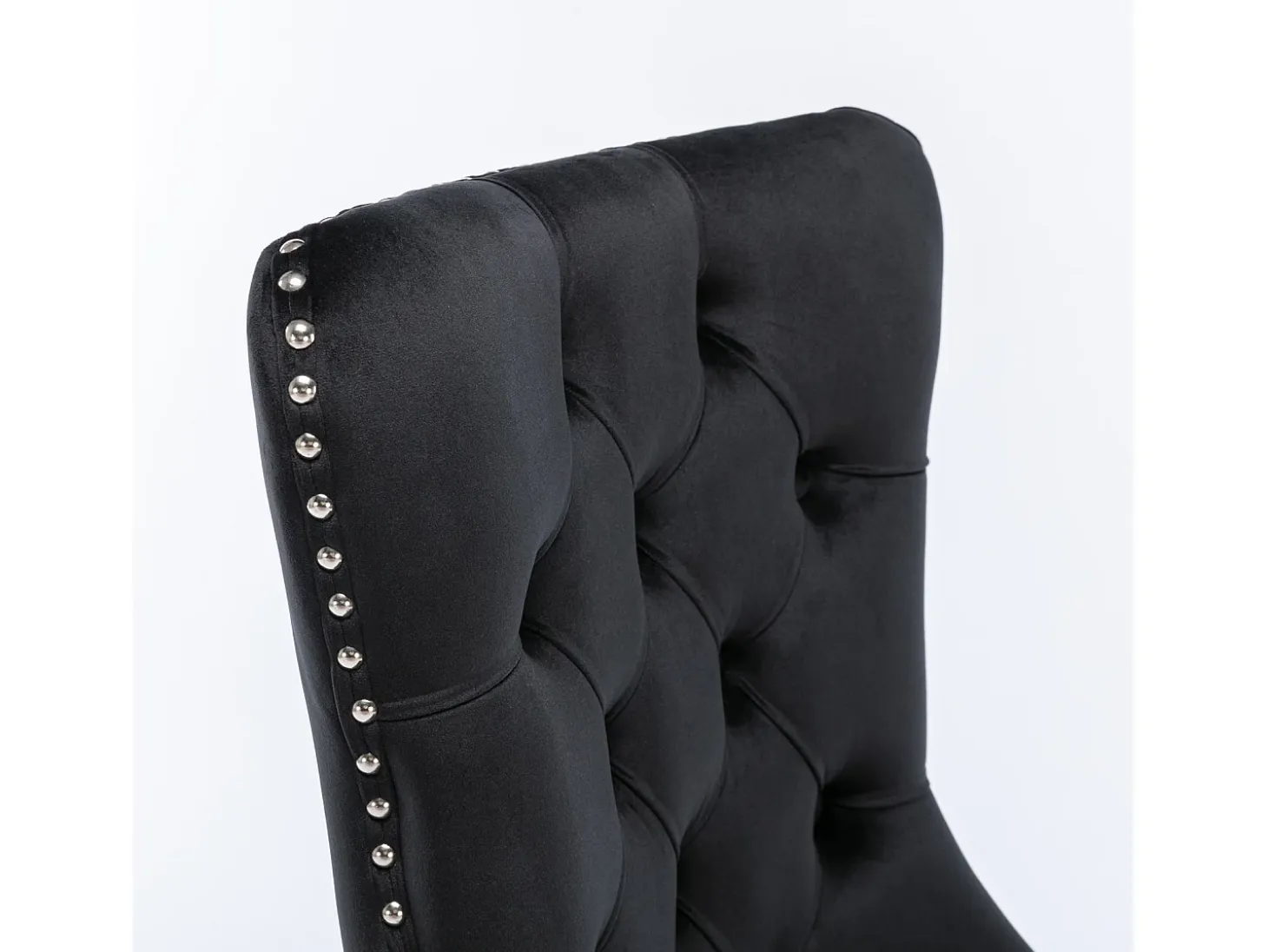 Silla de comedor moderna de terciopelo premium, respaldo tapizado con patas de madera y ribete de tachuelas, color negro (65 x 50 x 95 cm)