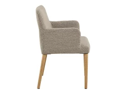 Silla de comedor Zoe con reposabrazos bouclé beige.