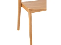 Silla de madera de fresno HIVA: diseño limpio y encanto natural