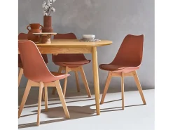 Silla escandinava con patas de madera de haya, set de 4 terracota