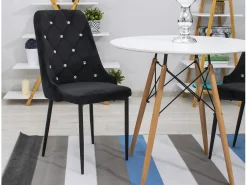Silla Valora AMORE de terciopelo negro con patas de metal x1