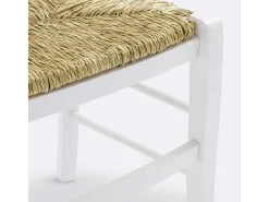 Silla veneciana de madera lacada en blanco con asiento de paja de pantano tejida