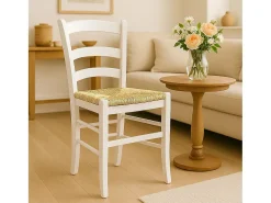 Silla veneciana de madera lacada en blanco con asiento de paja de pantano tejida