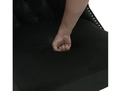 Silla verde - Silla con acabado remachado y patas de madera maciza - terciopelo