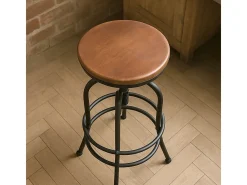 Taburete de bar vintage industrial ajustable con reposapiés Klom