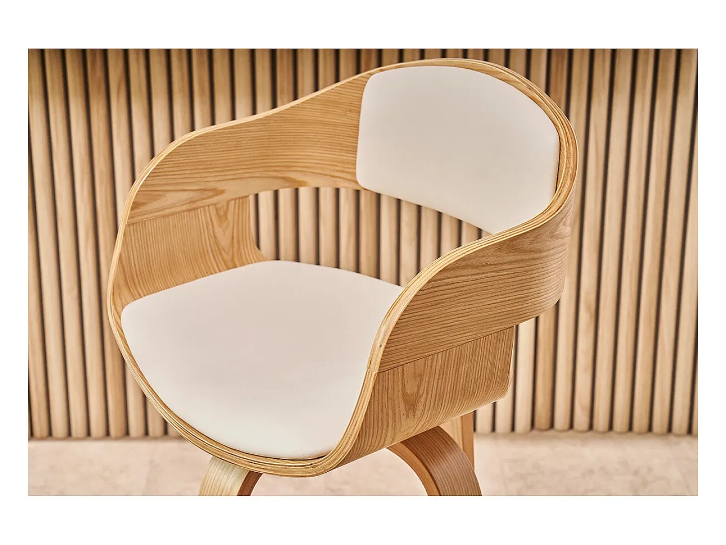 Taburete de cocina de diseño giratorio blanco con madera clara 67.5 cm GAO