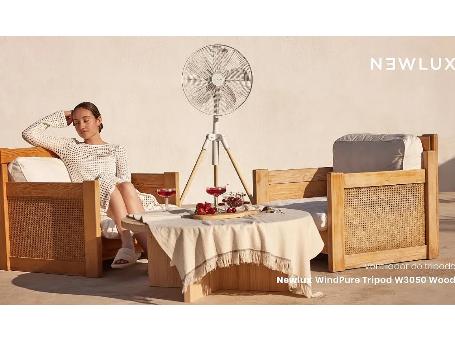 Ventilador de Pie Tripod W3050 Blanco - Newlux