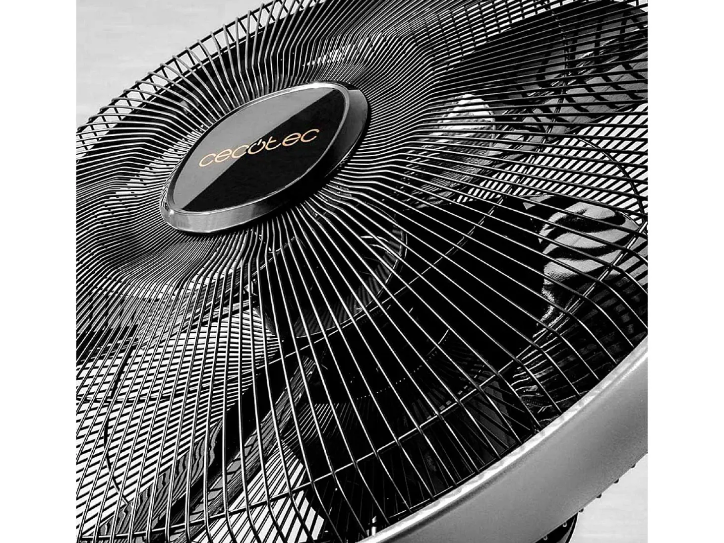 Ventilador de pie Cecotec EnergySilence 1020 ExtremeConnected 60W 10 aspas negro