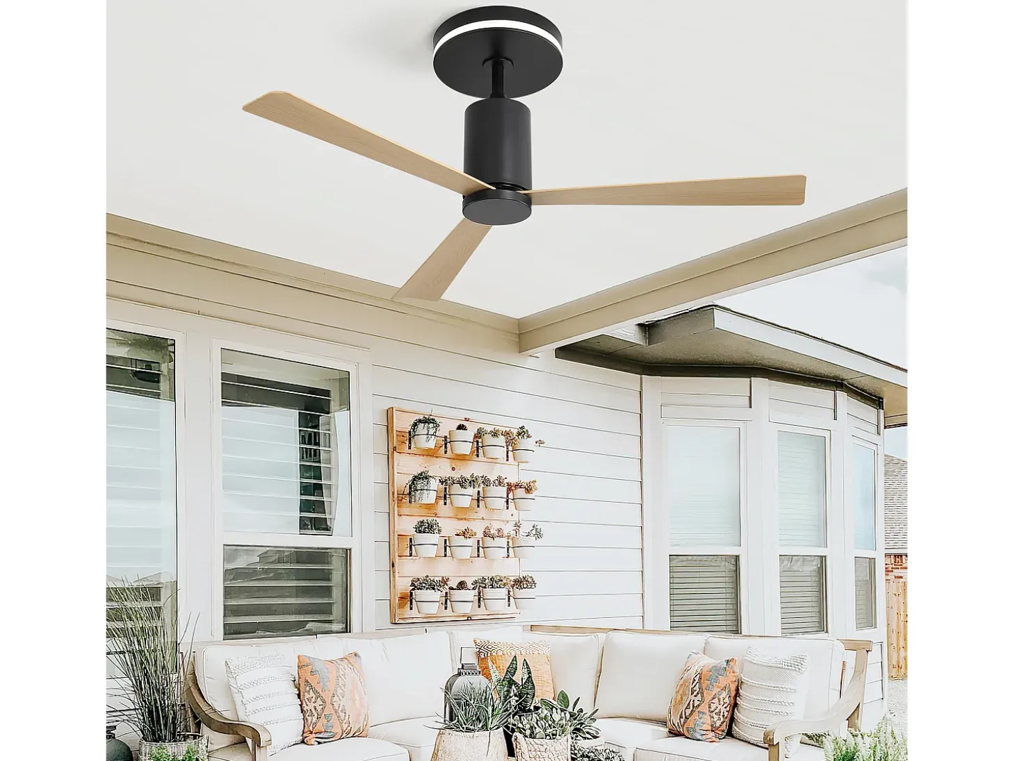 Ventilador de techo 52" con luz LED, 3 aspas de ABS, motor CC reversible, control remoto, para patio y sala (132x132x65,5cm)