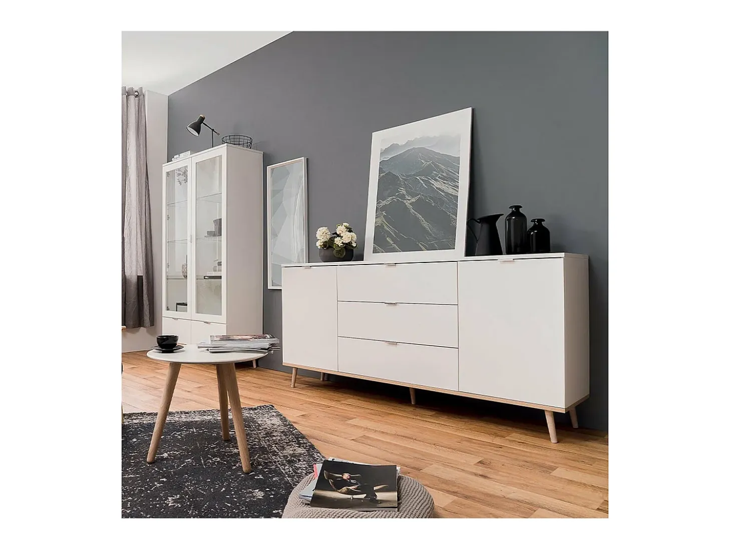 Vitrina 2 puertas y 2 cajones - Al. 140 cm - Copenhague